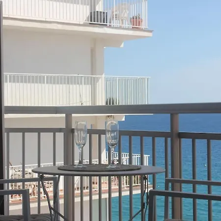 Primera Linea De Mar *